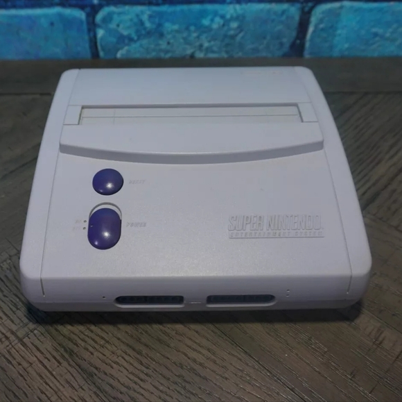 Authentic Super Nintendo SNES Game Console Jr. SNS-101 with 2 Controllers - Picture 3 of 11